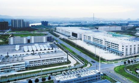 <strong>江蘇省內(nèi)首個(gè)五軸精細(xì)加工車間，從落戶南京經(jīng)開區(qū)到試產(chǎn)僅用一個(gè)月時(shí)間</strong>