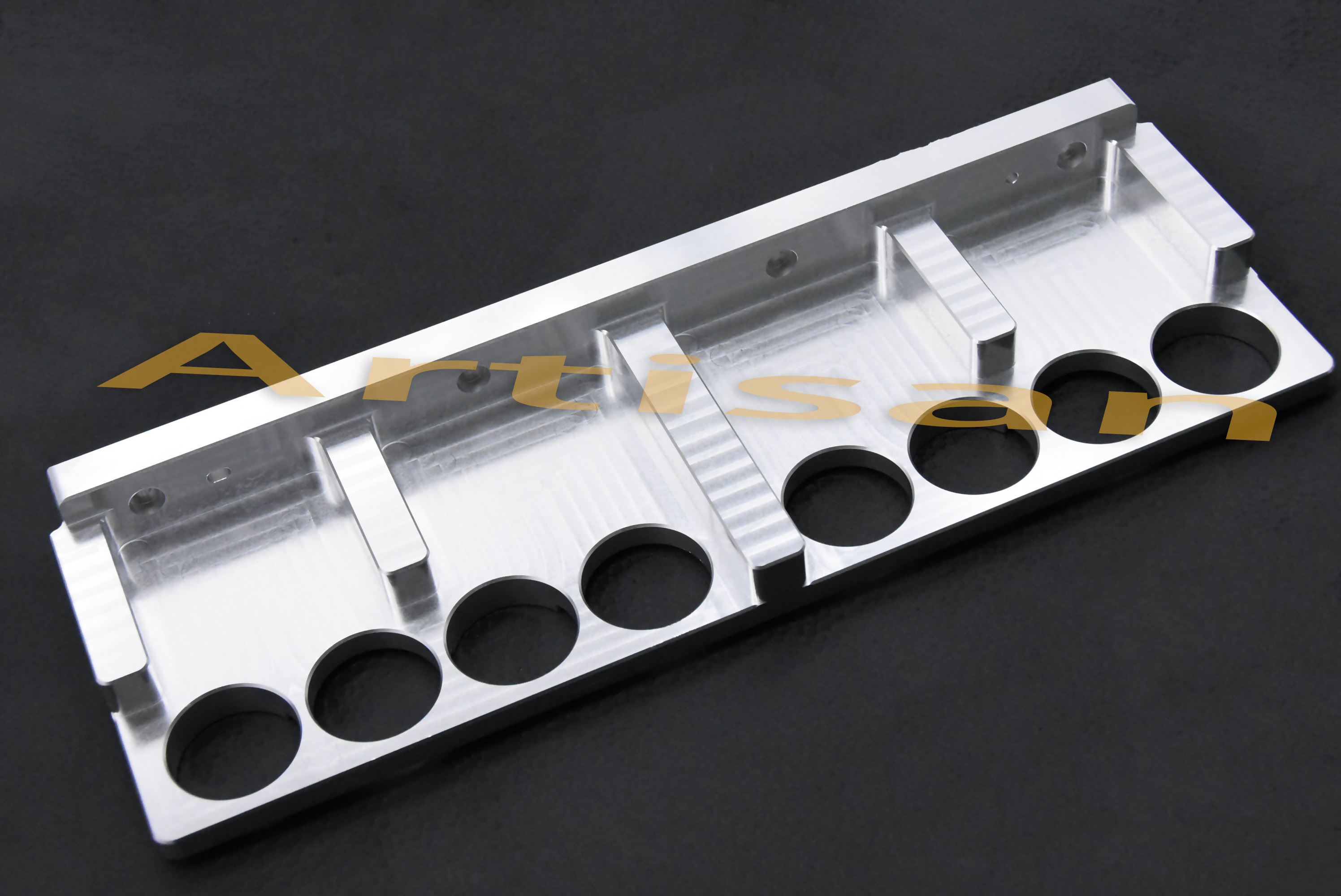 <strong>電子類(lèi)精密加工：板2</strong>